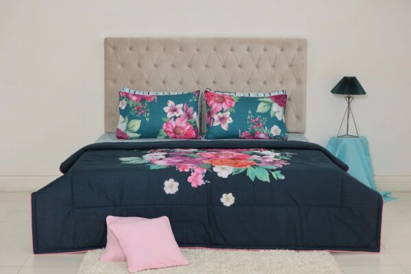Nightfall Bouquet Bedsheet